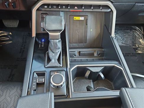 Used 2024 Toyota Tundra Limited image 11