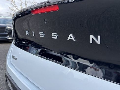 New 2026 Nissan Leaf SV+ w/ Floor Mat Package (SV+) FWD image 10