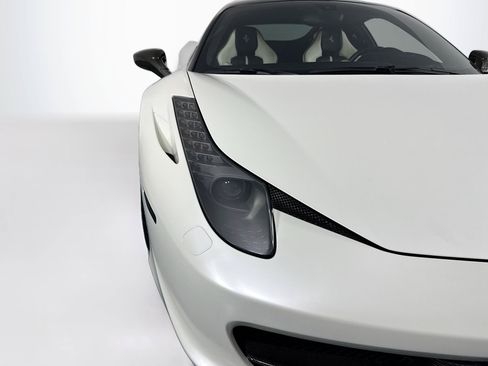 Used 2010 Ferrari 458 Italia Coupe RWD image 48