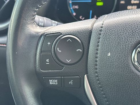 Used 2017 Toyota RAV4 SE image 26