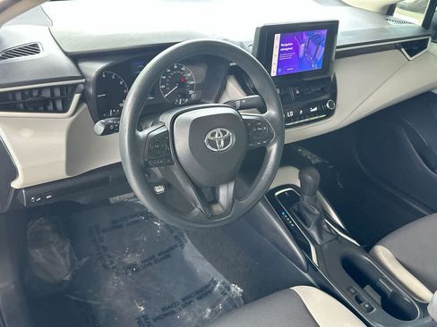 Used 2024 Toyota Corolla LE FWD image 13