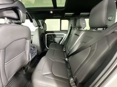 Used 2026 Land Rover Defender 110 S AWD/4WD image 36