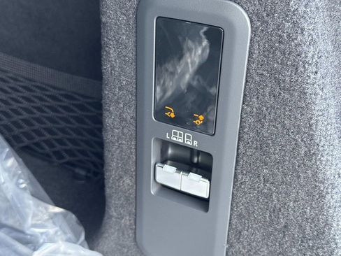 New 2026 Land Rover Range Rover Sport Dynamic SE AWD/4WD image 6