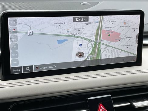 Used 2025 Genesis G70 2.5T image 28