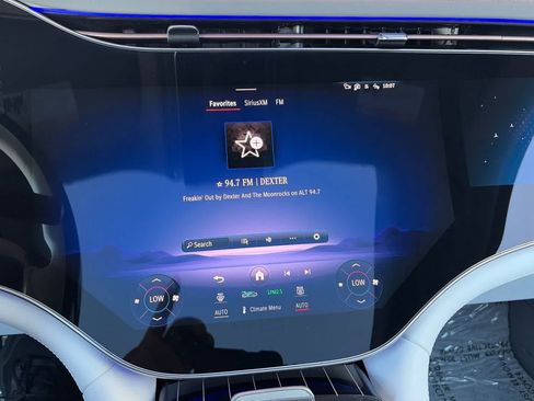 Used 2024 Mercedes-Benz Maybach EQS 680 4MATIC image 20