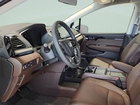 New 2026 Honda Odyssey Touring image 20