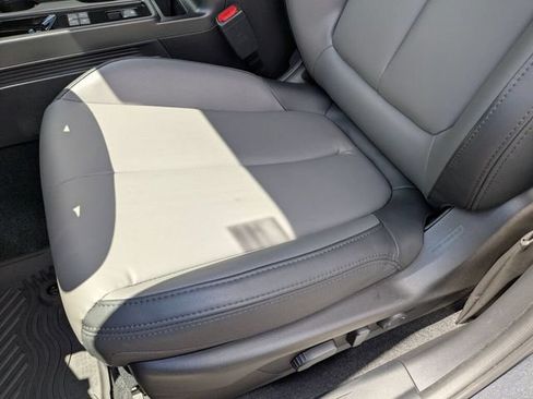 Certified 2026 Subaru Outback Premium AWD/4WD image 24
