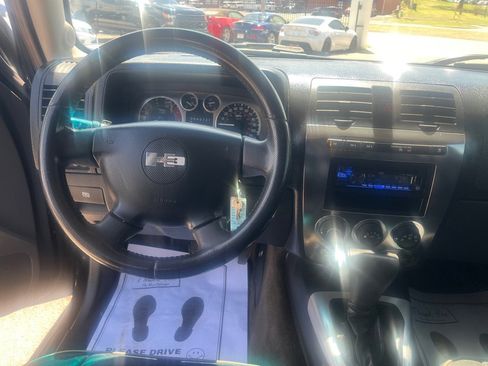 Used 2008 HUMMER H3 Luxury image 14