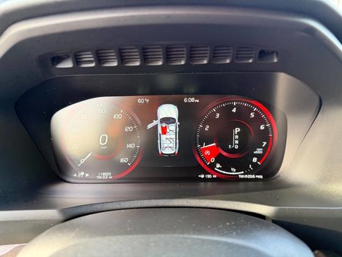 Used 2018 Volvo XC90 T6 Momentum w/ Convenience Package AWD/4WD image 38