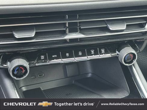 New 2026 Chevrolet Traverse LT FWD image 17