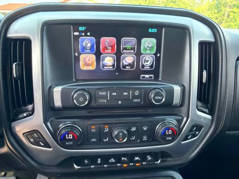 Used 2017 GMC Sierra 1500 SLT AWD/4WD image 10
