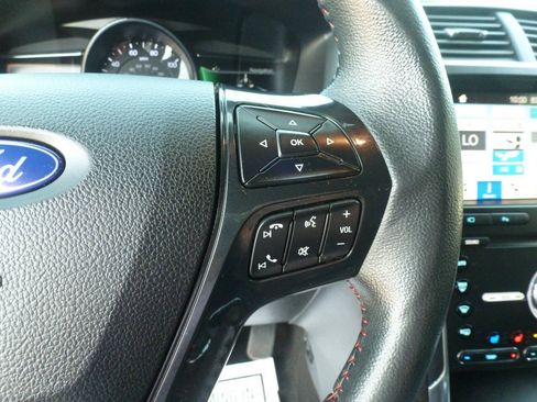 Used 2019 Ford Explorer Sport w/ Equipment Group 401A AWD/4WD image 18