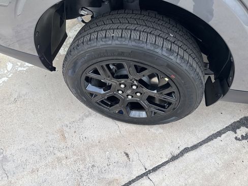 New 2025 Ford Maverick XLT w/ Black Appearance Package image 9