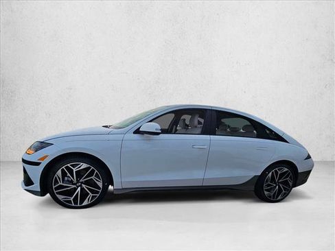 New 2025 Hyundai Ioniq 6 SEL image 5