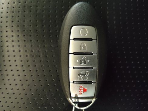 Used 2018 Nissan Armada SL w/ Premium Package image 32