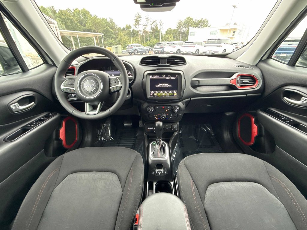 Used 2023 Jeep Renegade Trailhawk AWD/4WD image 13