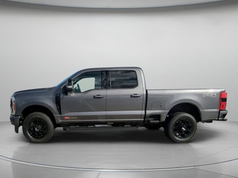 New 2026 Ford F250 Lariat w/ Black Appearance Package image 15