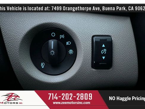 Used 2014 Ford Fiesta Titanium image 33