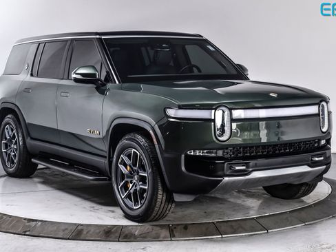 Used 2023 Rivian R1S Adventure AWD/4WD image 1