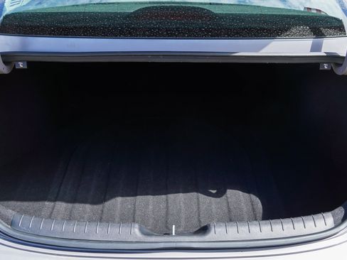 Used 2024 Hyundai Elantra SEL FWD image 14