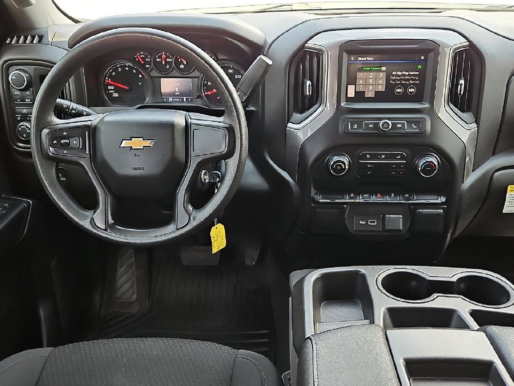 Used 2021 Chevrolet Silverado 1500 Custom AWD/4WD image 19