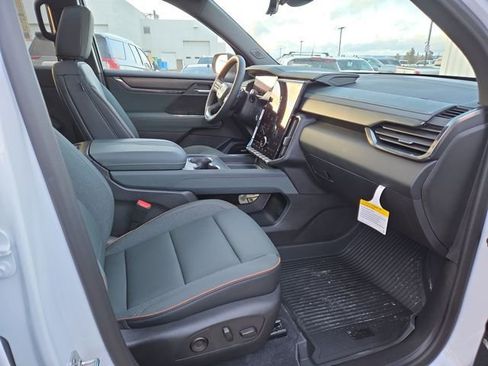 New 2026 GMC Acadia AT4 w/ Luxury Package image 37