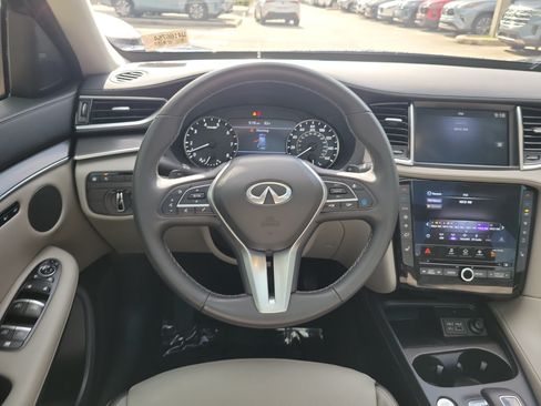 Used 2025 INFINITI QX50 Luxe AWD/4WD image 18