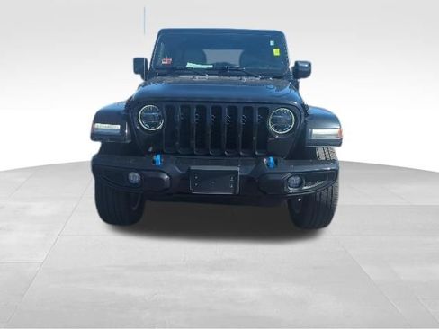 Used 2022 Jeep Wrangler Unlimited Sahara image 3