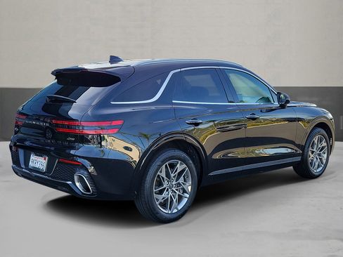 Certified 2024 Genesis GV70 2.5T AWD/4WD image 2