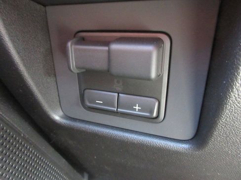 New 2026 GMC Canyon AT4 w/ Nightfall Essentials Package AWD/4WD image 18
