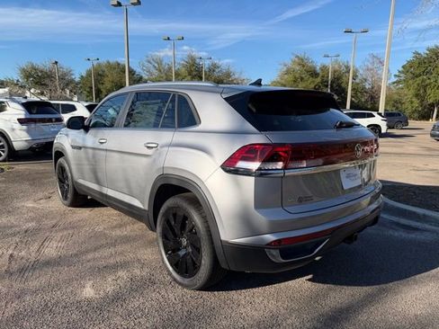 New 2026 Volkswagen Atlas Cross Sport SE FWD image 4