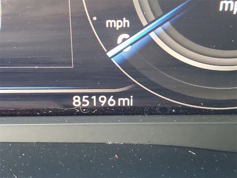 Used 2022 Volkswagen Atlas SE image 29