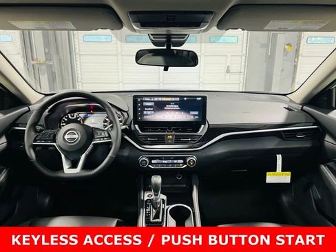 New 2025 Nissan Altima 2.5 SR w/ SR Premium Package image 4