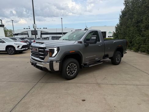 New 2026 GMC Sierra 2500 SLE AWD/4WD image 4
