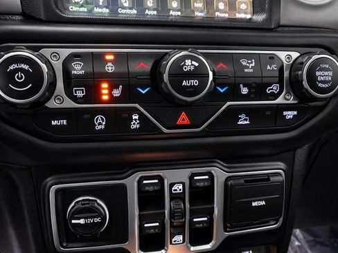 Used 2021 Jeep Wrangler Unlimited Sport AWD/4WD image 32
