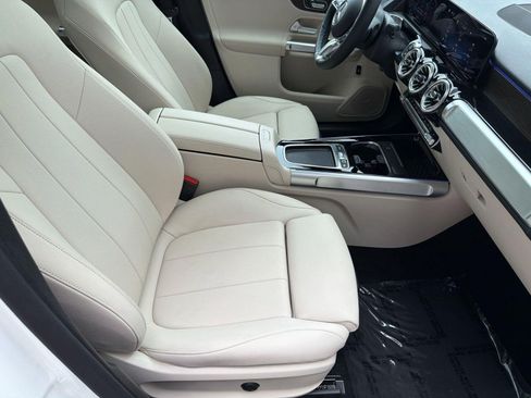 Certified 2026 Mercedes-Benz GLB 250 image 30