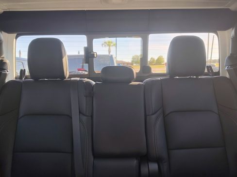 New 2025 Jeep Gladiator Sport w/ Premium Package image 27