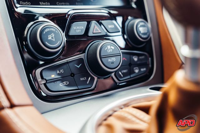 Used 2013 SRT Viper GTS w/ GTS Laguna Interior Pkg RWD image 18