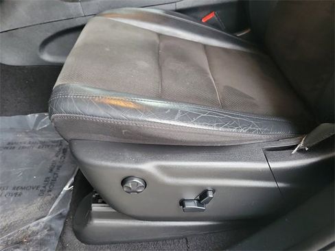 Used 2020 Jeep Grand Cherokee Laredo w/ Laredo X Package image 23