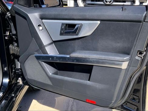 Used 2014 Mercedes-Benz GLK 350 2WD image 23