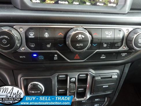 Used 2023 Jeep Wrangler Sahara w/ Cold Weather Group AWD/4WD image 21