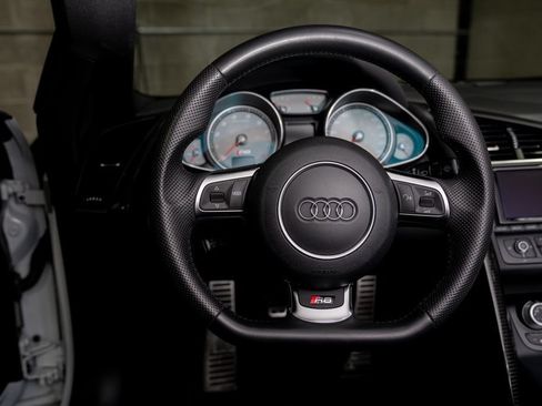Used 2015 Audi R8 V8 AWD/4WD image 19
