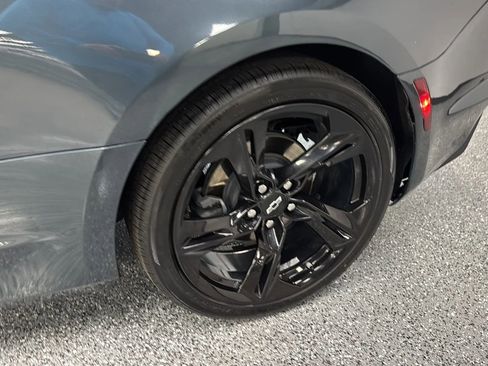 Used 2022 Chevrolet Camaro LT w/ Technology Package image 34