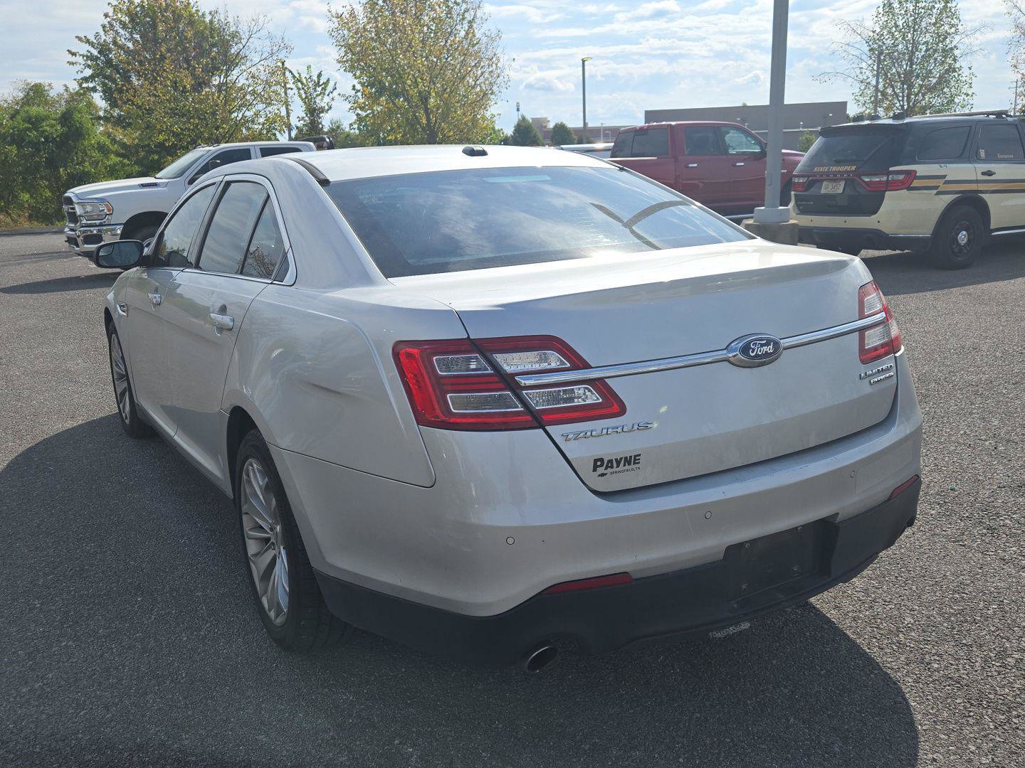 Used 2015 Ford Taurus Limited FWD image 5