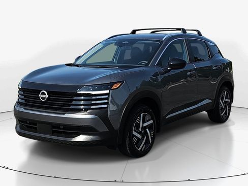 Used 2026 Nissan Kicks SV w/ SV Premium Package FWD image 8