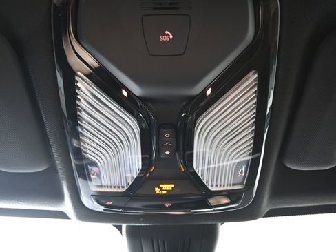 Used 2020 BMW X5 xDrive40i w/ M Sport Package AWD/4WD image 33