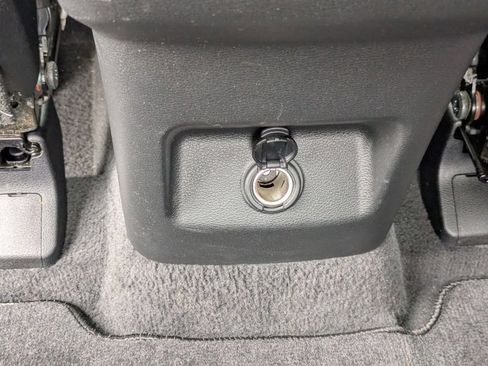 Used 2025 Kia Telluride S AWD/4WD image 31