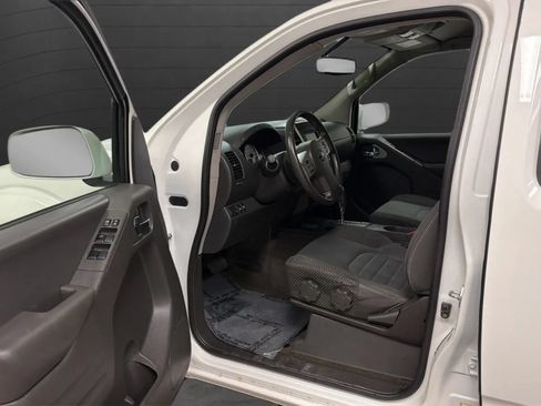 Used 2018 Nissan Frontier PRO-4X AWD/4WD image 20