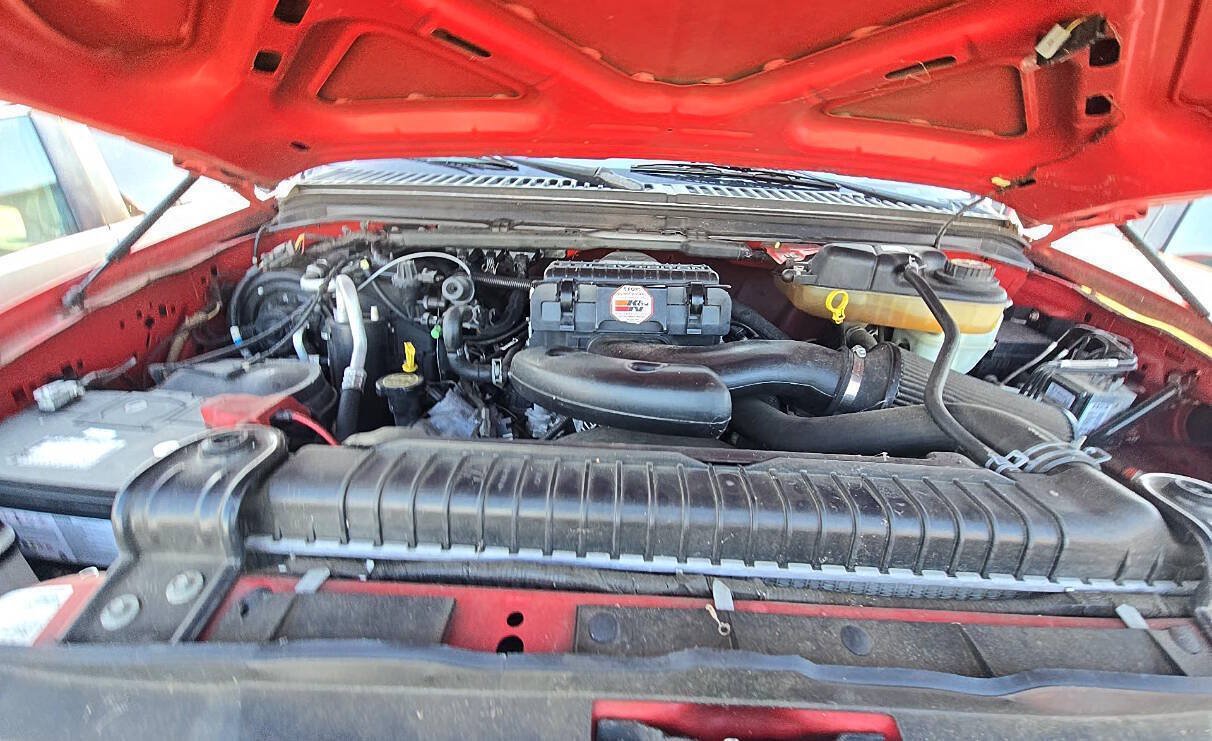 Used 2006 Ford F250 XL AWD/4WD image 6