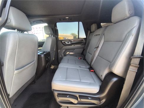 Used 2021 Chevrolet Tahoe LT w/ LT Signature Package AWD/4WD image 10